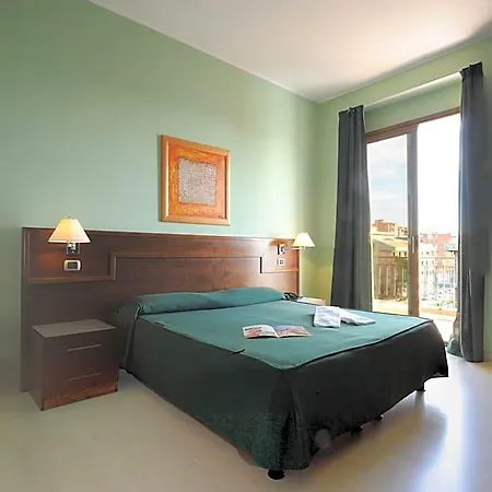 Panorama Hotel 4*